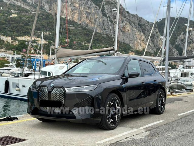 Прокат БМВ iX xDrive40 электромобиль в Испании