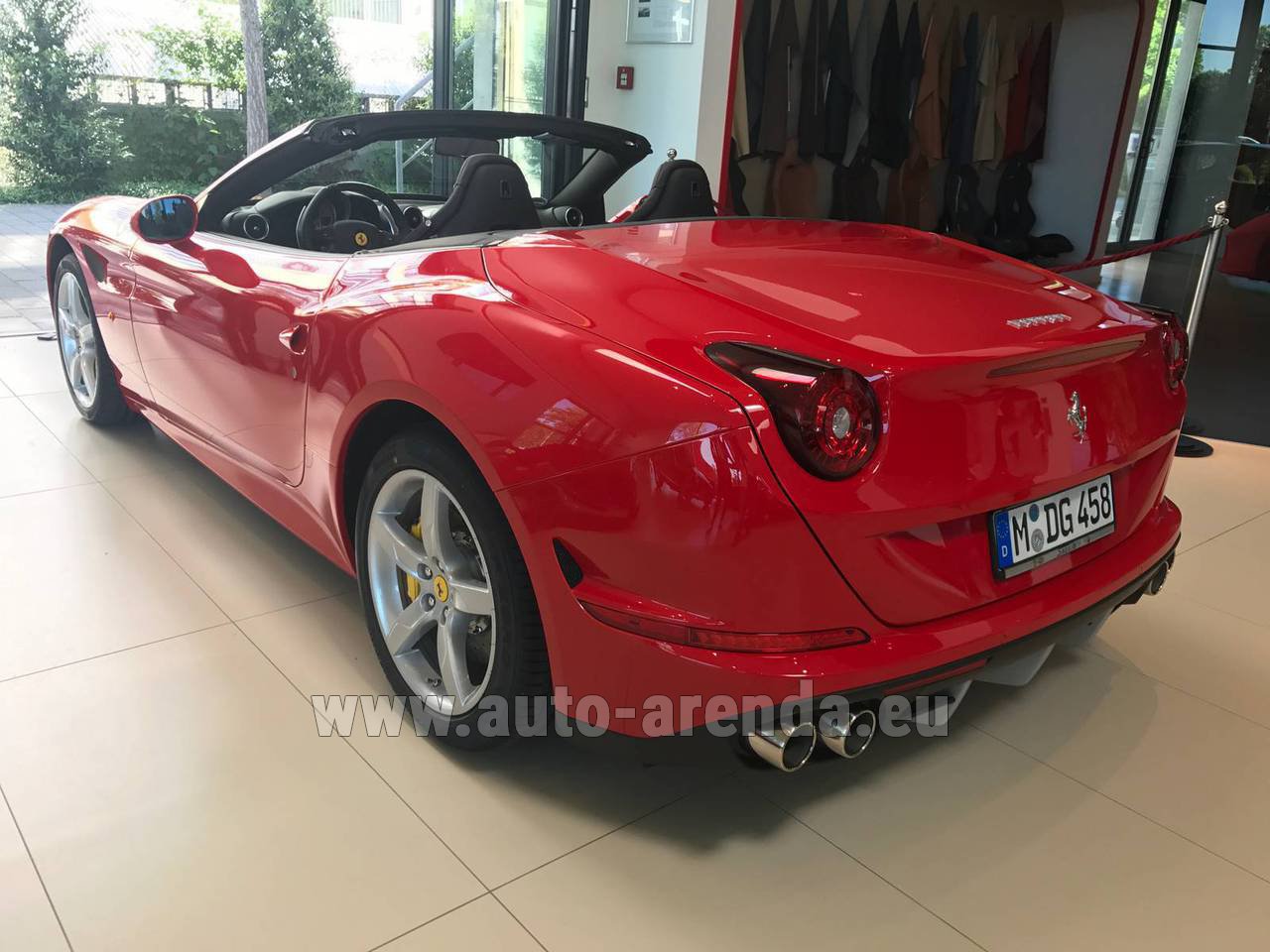 Аренда феррари в москве. Ferrari California t Red. Феррари Калифорния т Блэк раша. Аренда Феррари. Ferrari аренда Москва.