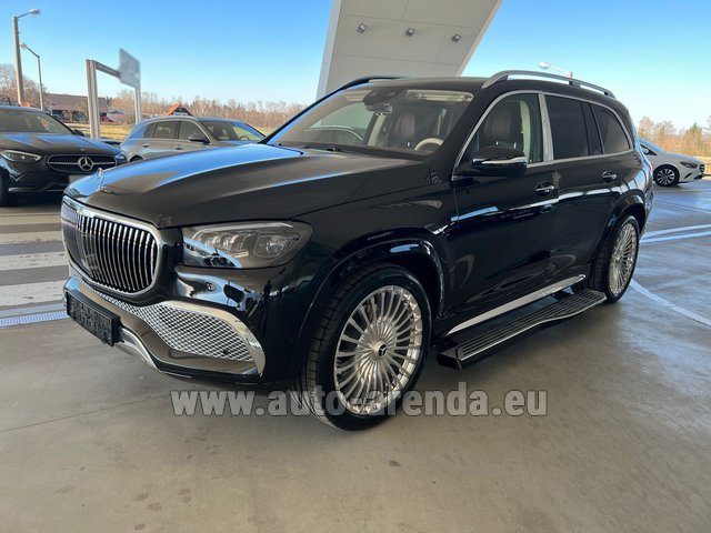 Rental Maybach GLS 600 E-ACTIVE BODY CONTROL Black in Madrid-Barajas airport