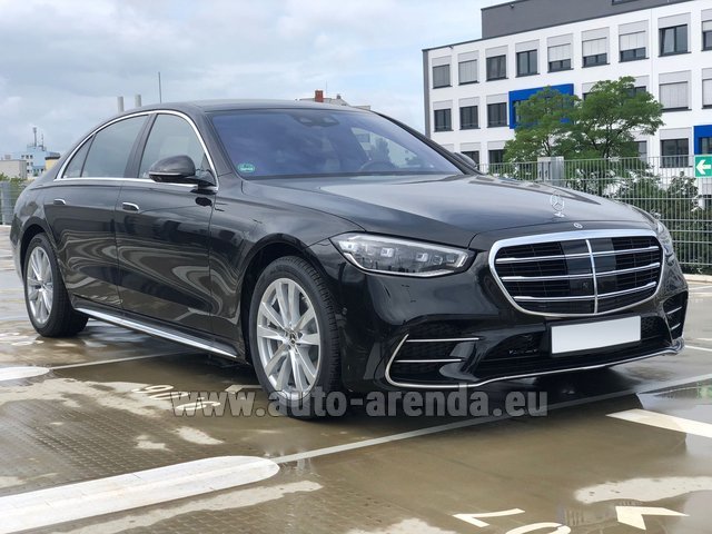 Rental Mercedes-Benz S-Class S 350 Long 4Matic Diesel AMG equipment W223 in Valencia