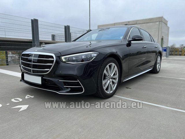 Rental Mercedes-Benz S-Class S400 Long 4Matic Diesel AMG equipment in Madrid-Barajas airport