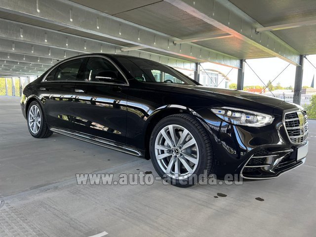 Rental Mercedes-Benz S-Class S400d 4Matic AMG equipment in Madrid